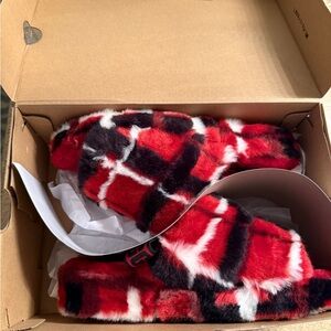 UGG Tasman II Slippers in Tan